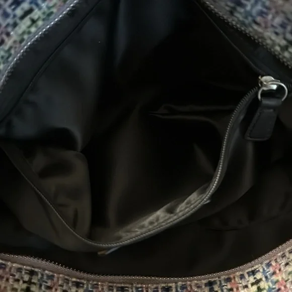 Coach Tweed Shoulder Bag with Black Trim - Picture 11 of 16